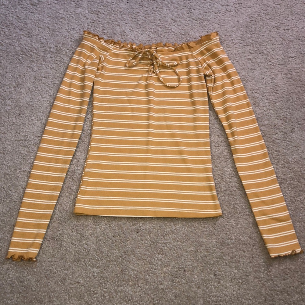 Aeropostale off the shoulder long sleeve